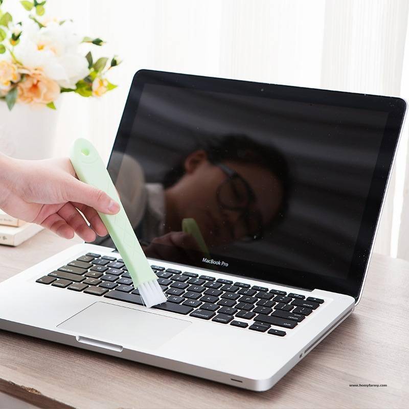 Microfiber Window Slit Dust Cleaning Brush Microfiber Window Slit Dust Cleaning Brush Cleaning Homy Farmy https://homyfarmy.com https://homyfarmy.com/microfiber-window-slit-dust-cleaning-brush/