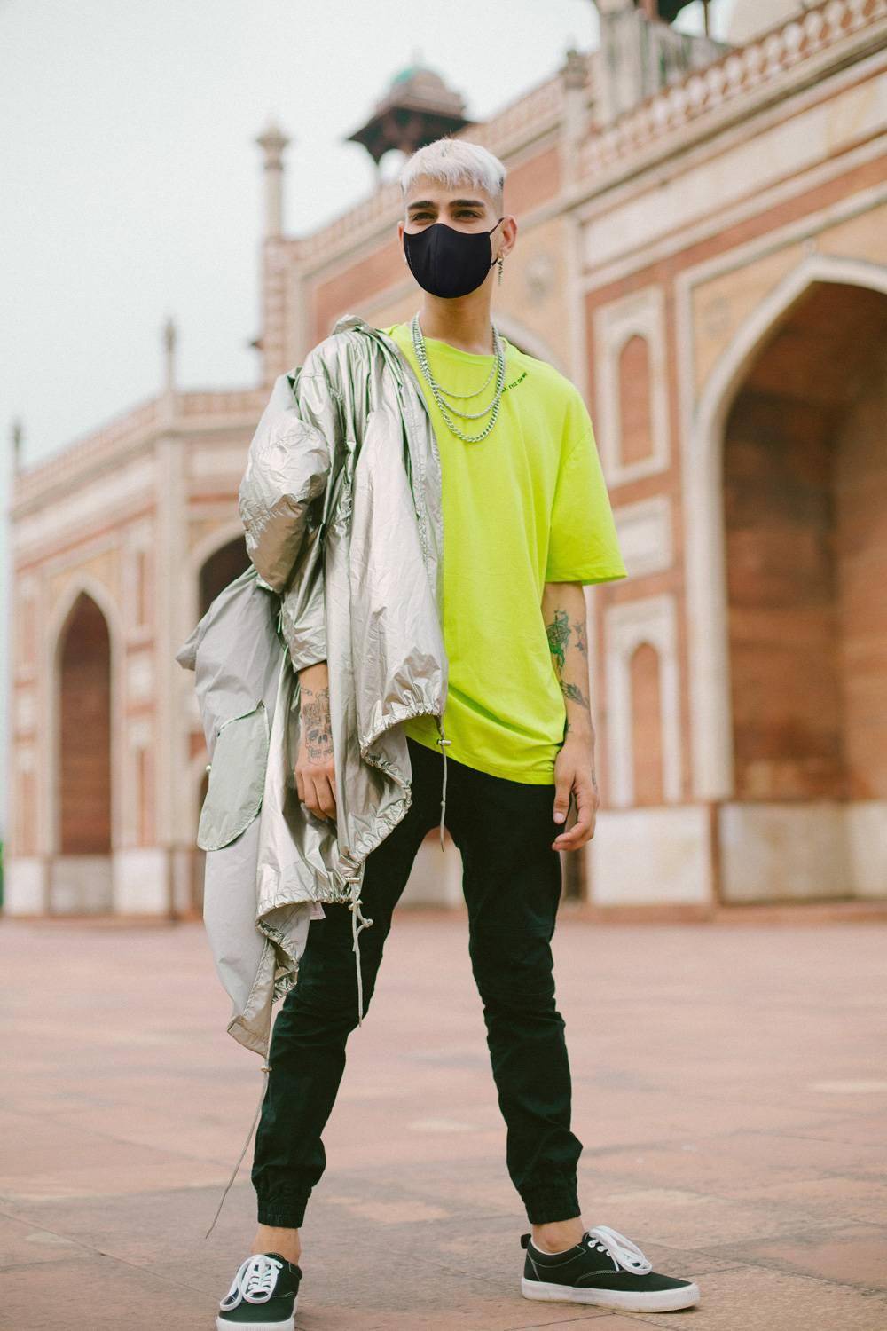 Highly Breathable Mask Highly Breathable Maskwith 4 layers of protection